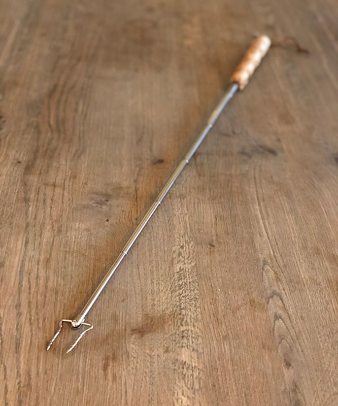 Justerbart grillspyd