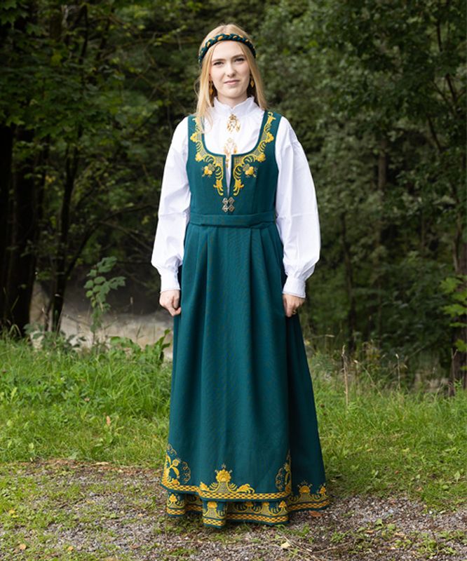 Sjøgrønn Romeriksbunad L40